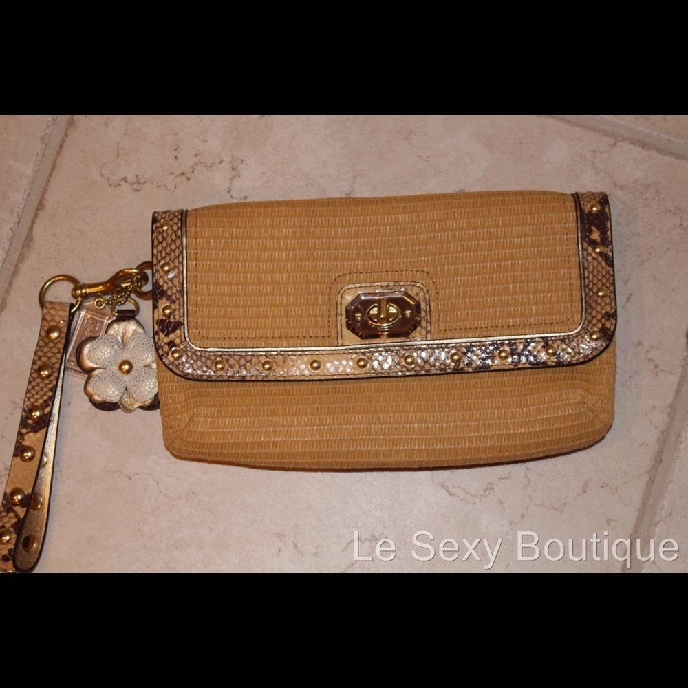 100% Authentic Coach Woven Summer Purse n Hangtags